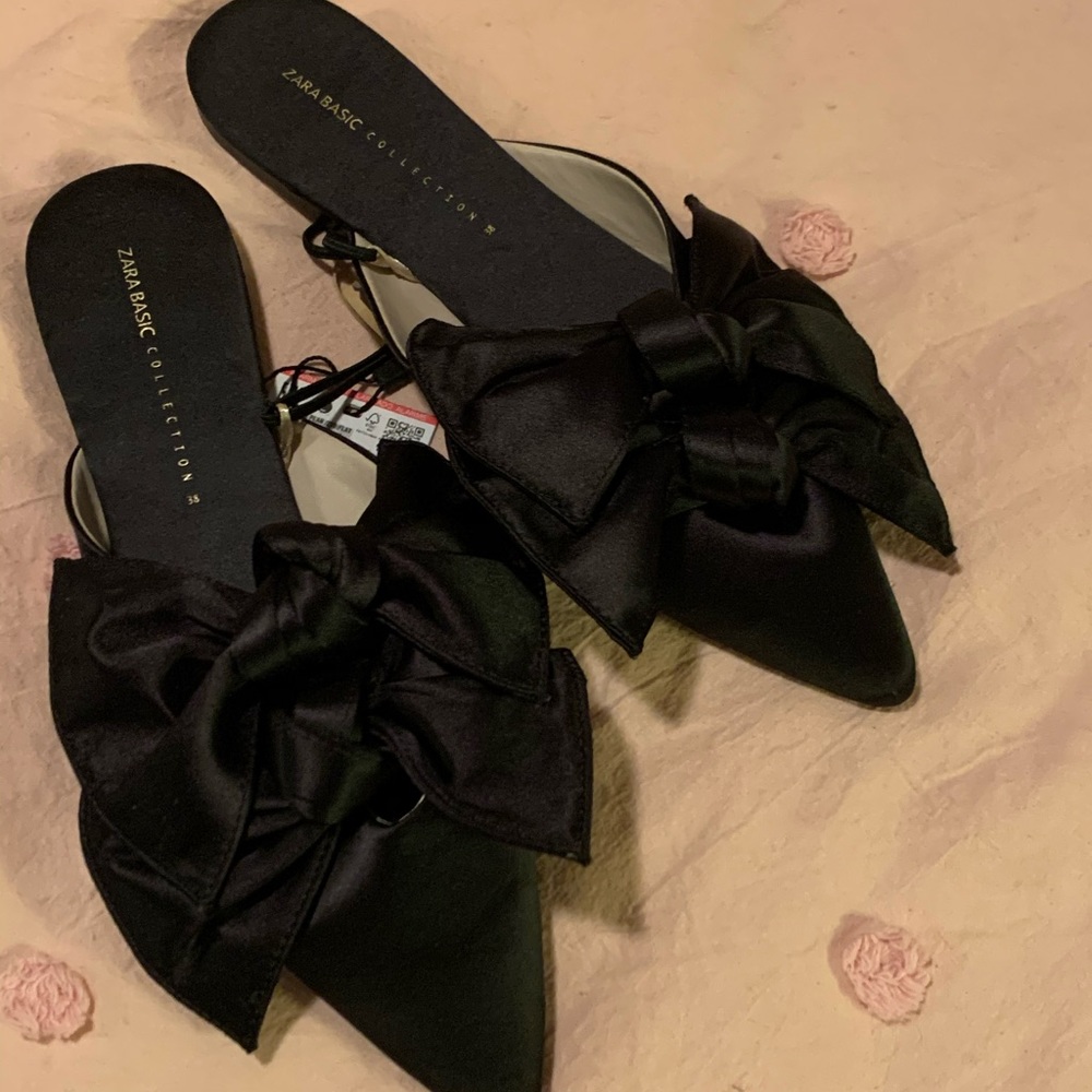 NWT Zara pointed tow mule with bow